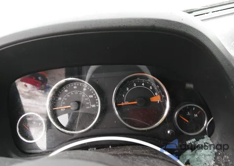 2016 Jeep Compass Latitude z USA, uszkodzony, nr VIN 1C4NJDEB3GD616556